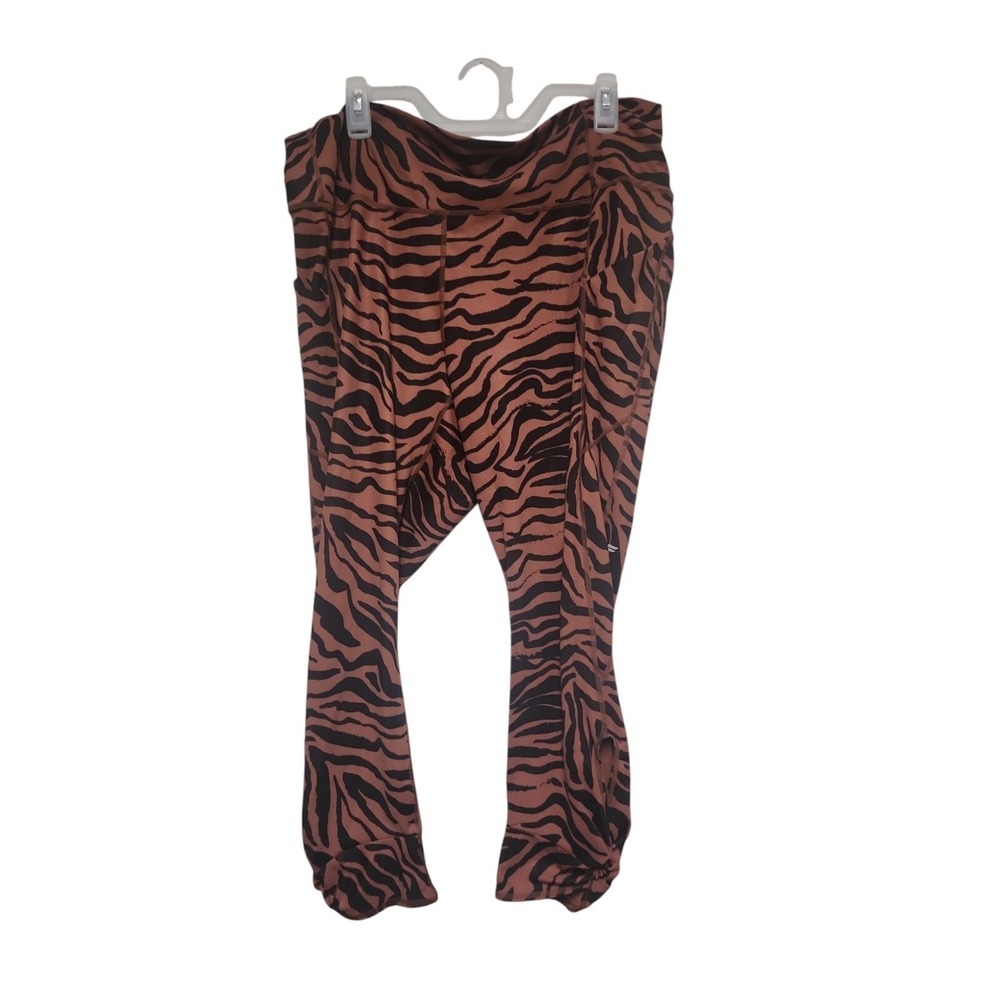 Fabletics Pureluxe‎ Leggings Womens High Waisted Size 3X Mahogany Zebra Stripe